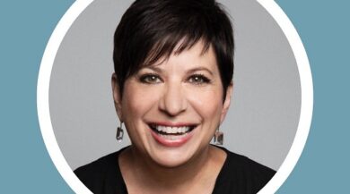 Carla Iliescu Headshot