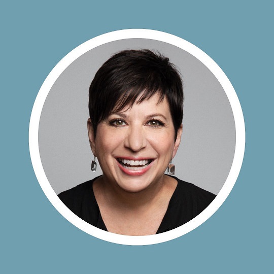 Carla Iliescu Headshot